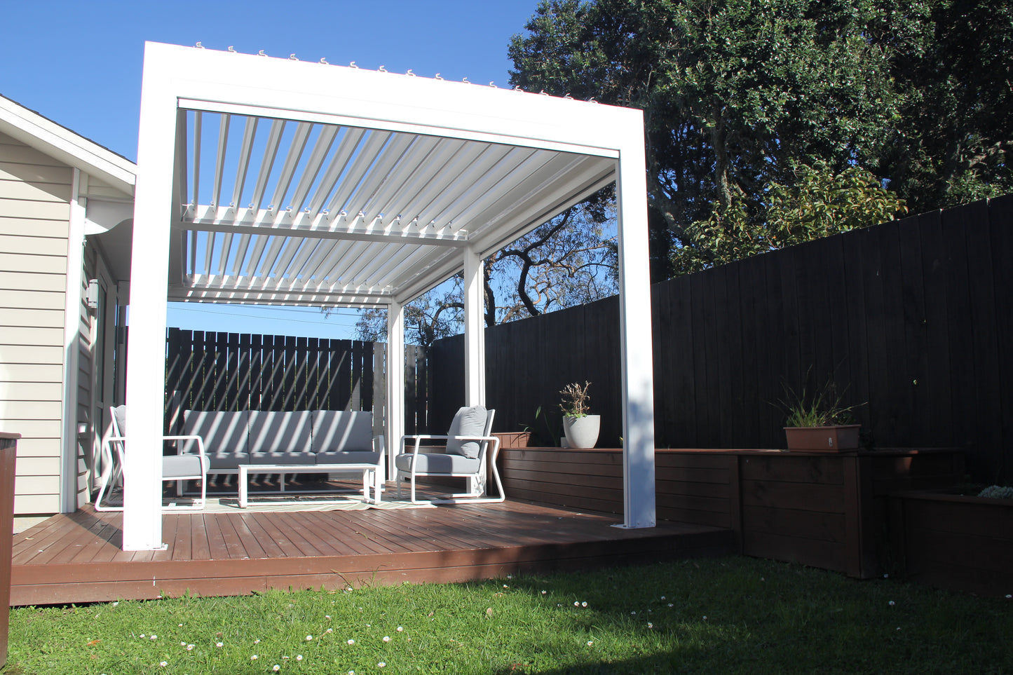 aluminium pergola