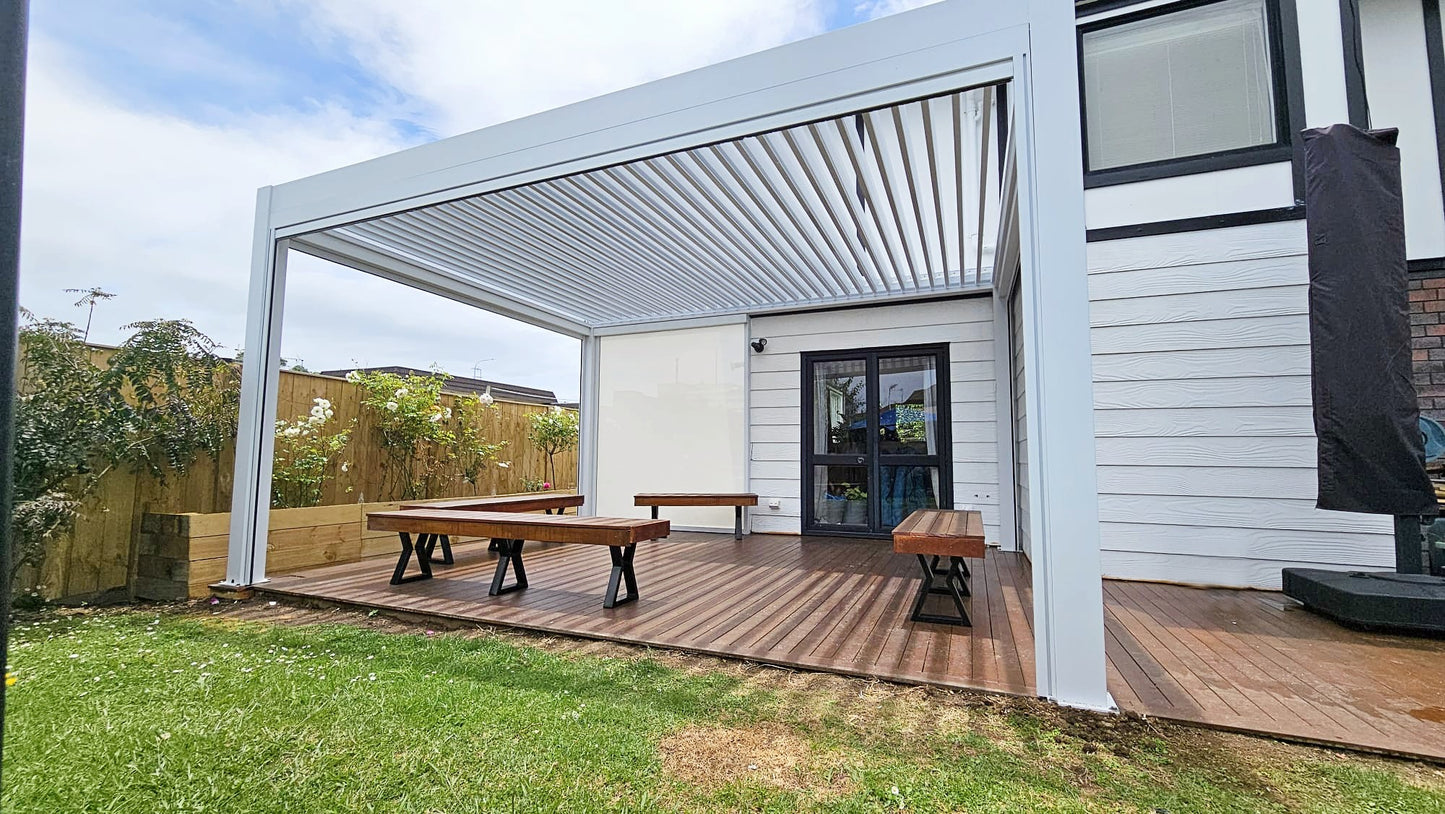 EvoLuxe Motorised Louvre Roof Pergola